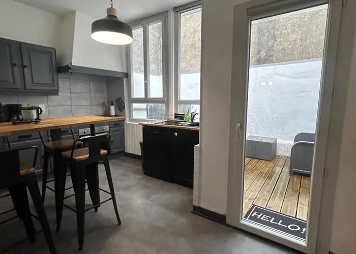 Maison De Avec Garage Et Terrasse 아파트 루르드