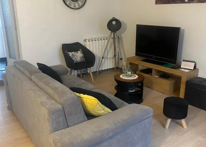 아파트 Maison De Avec Garage Et Terrasse