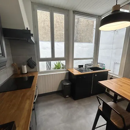 Maison De Avec Garage Et Terrasse * لورد