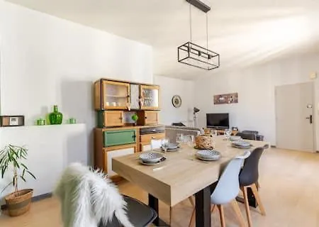 Apartment Maison De Avec Garage Et Terrasse