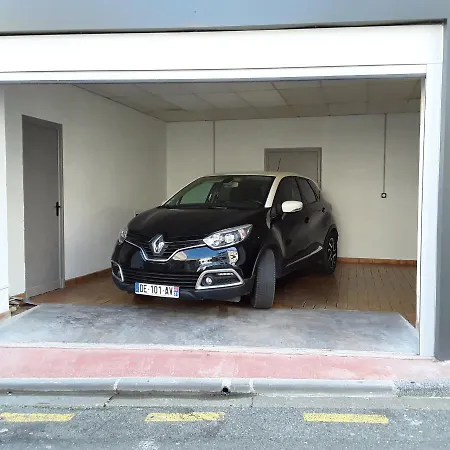 Maison De Avec Garage Et Terrasse * לורדה