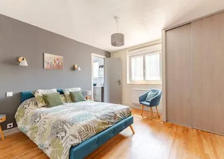 Maison De Avec Garage Et Terrasse דירה לורדה